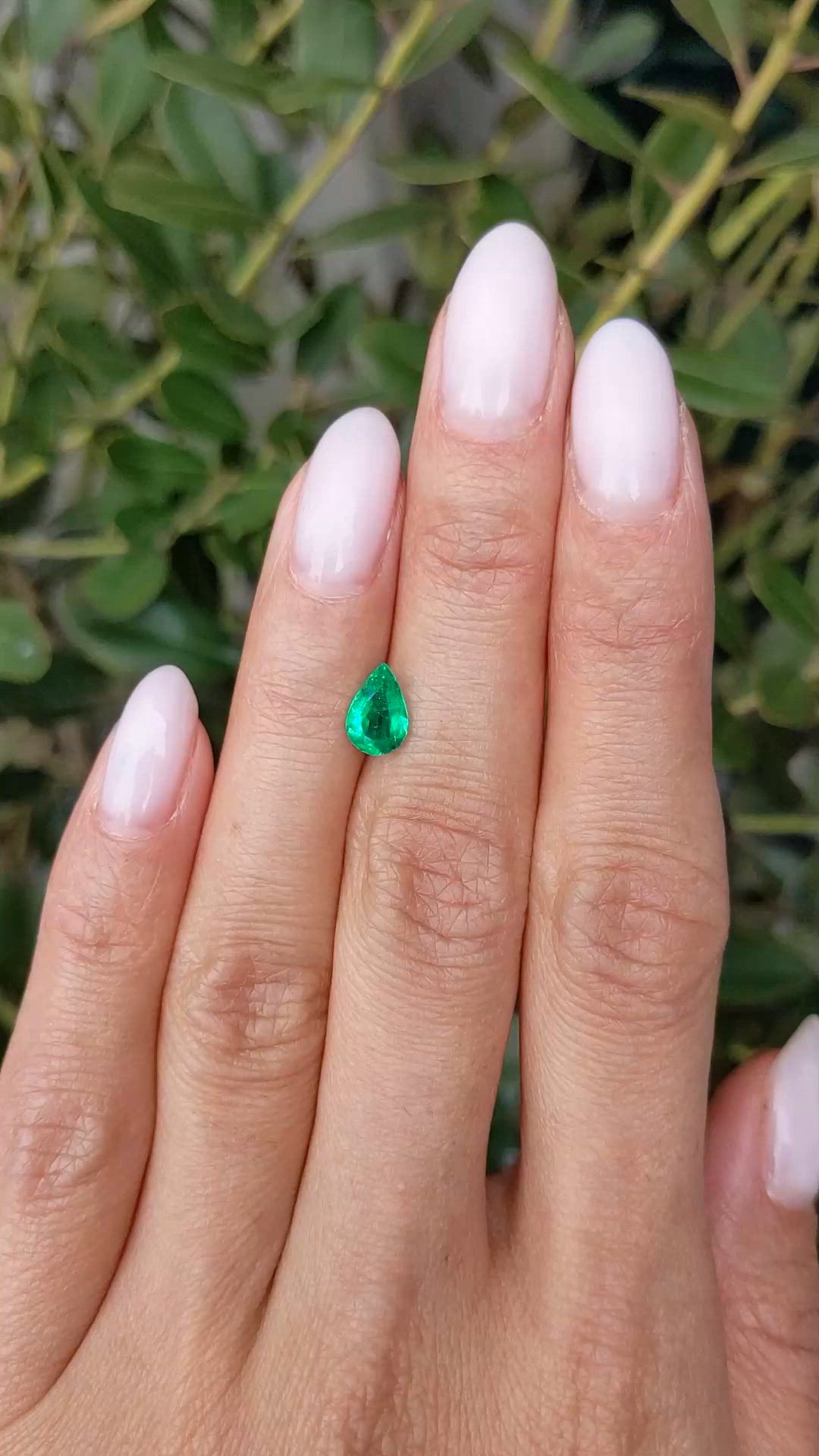 0.88 Ct. Emerald from Colombia Size Video