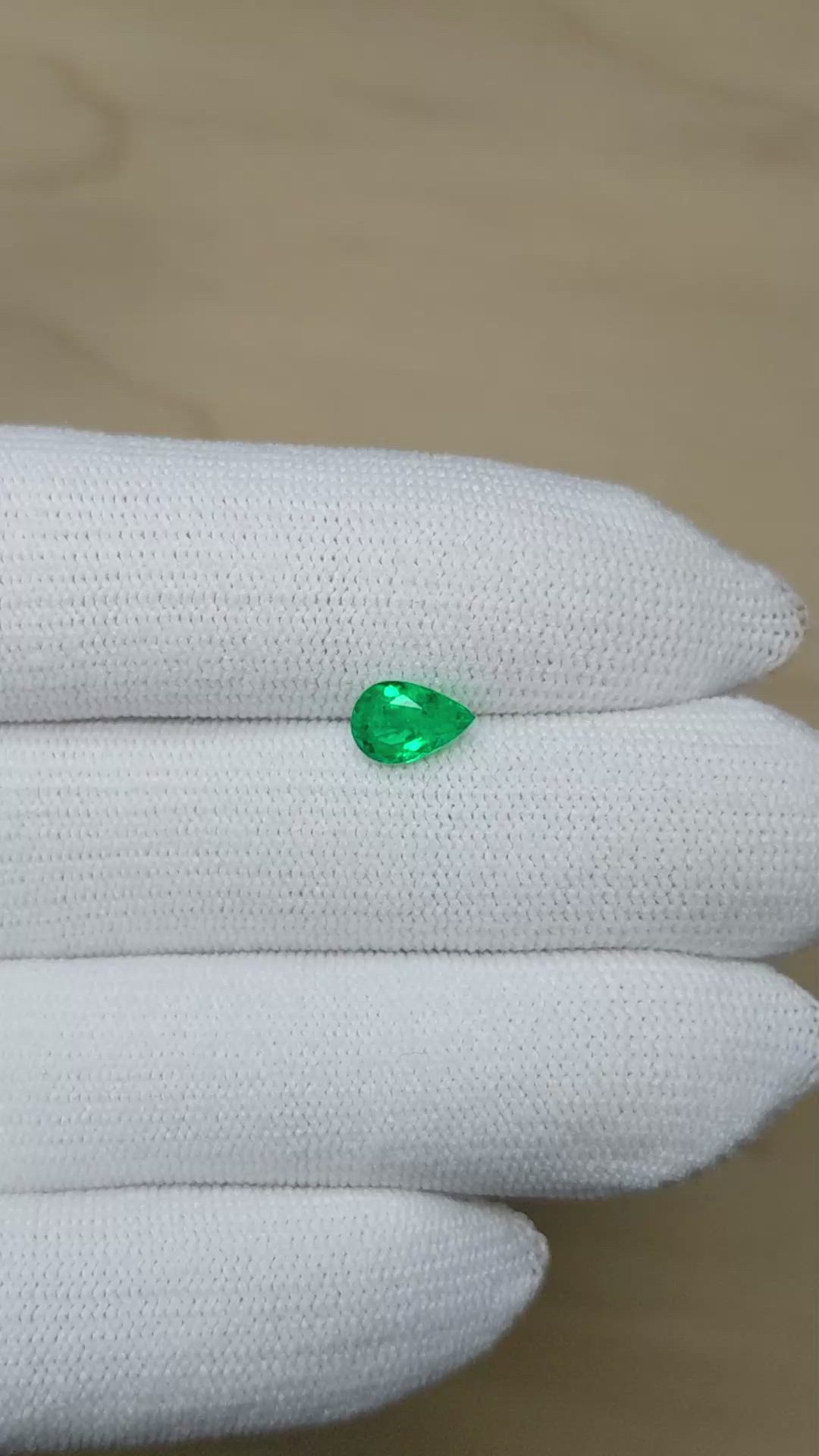 0.88 Ct. Emerald from Colombia Size Video