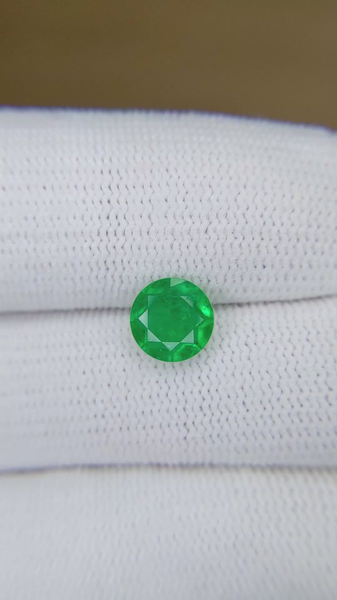 1.17 Ct. Emerald from Colombia Size Video