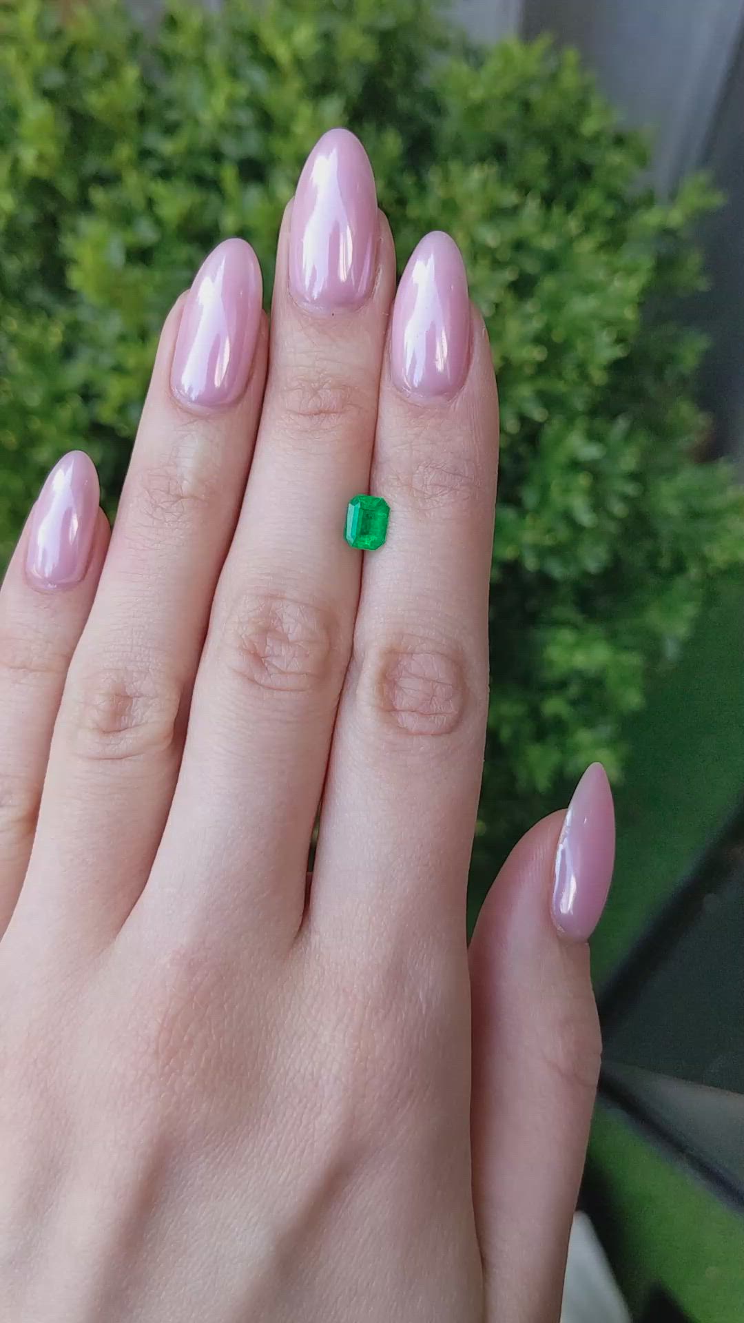 0.89 Ct. Emerald from Colombia Size Video