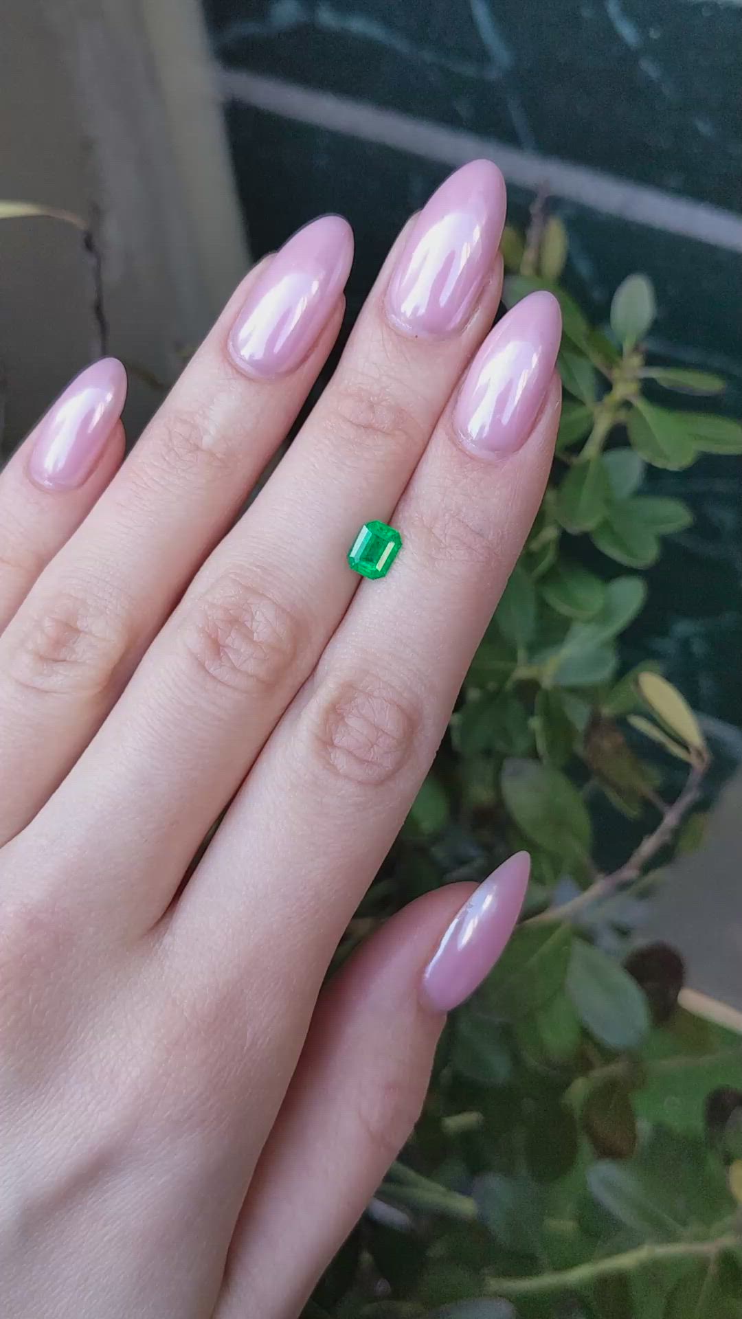 0.89 Ct. Emerald from Colombia Size Video