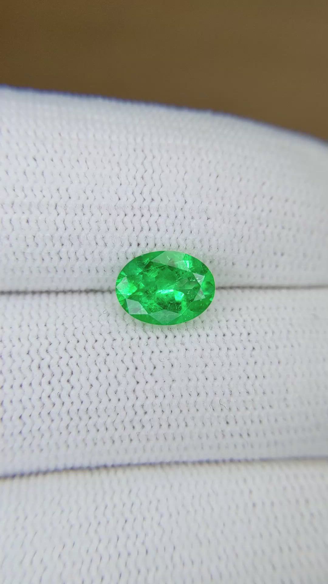 1.22 Ct. Emerald from Colombia Size Video