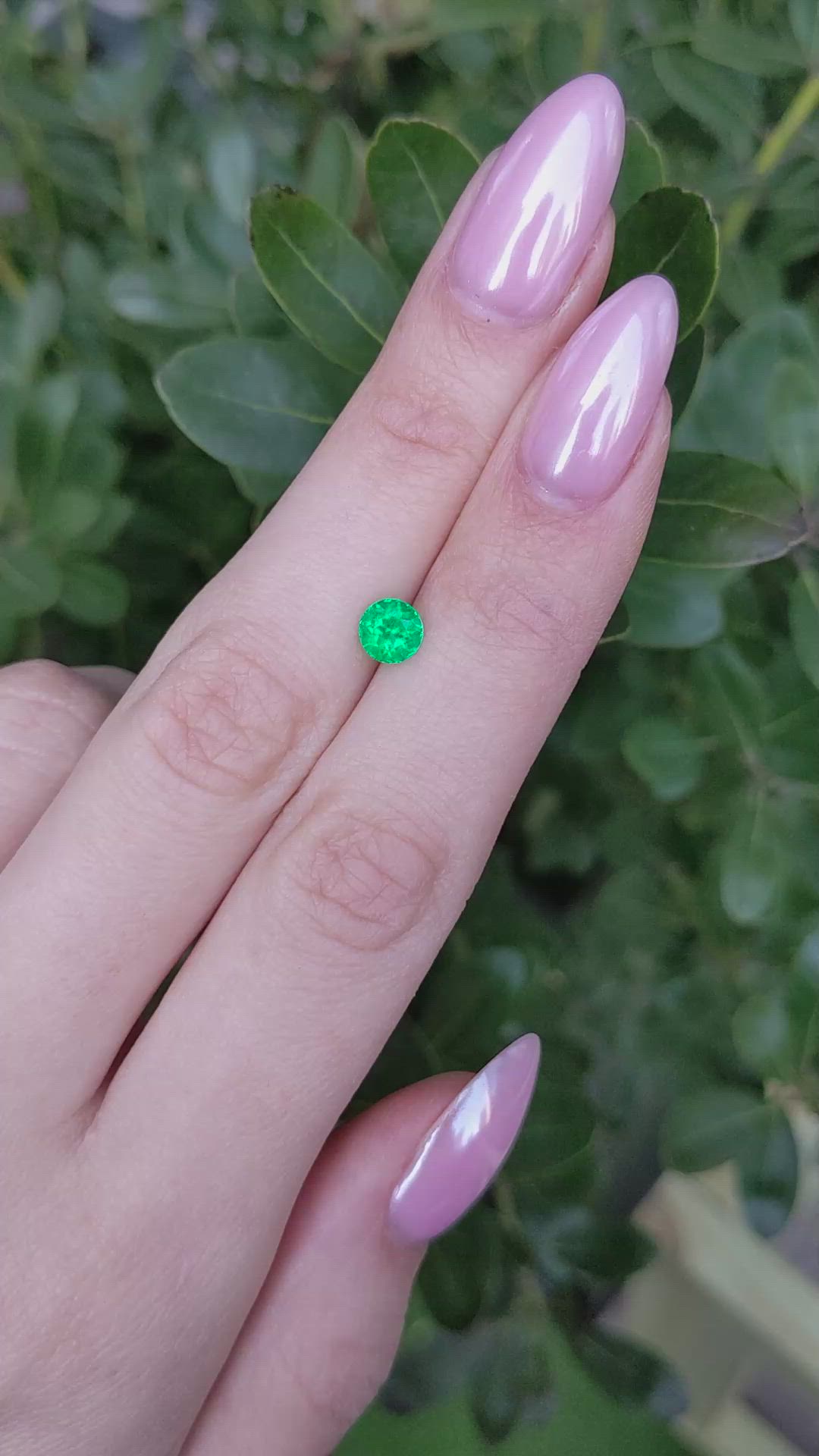 0.79 Ct. Emerald from Colombia Size Video