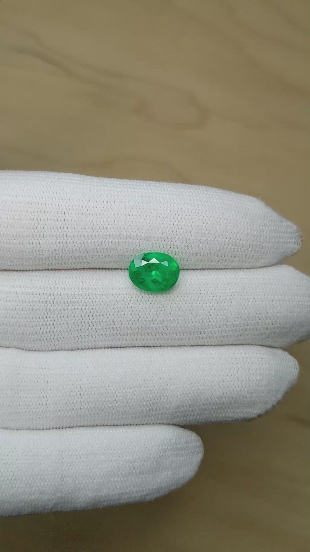 2.73 Ct. Emerald from Colombia Size Video