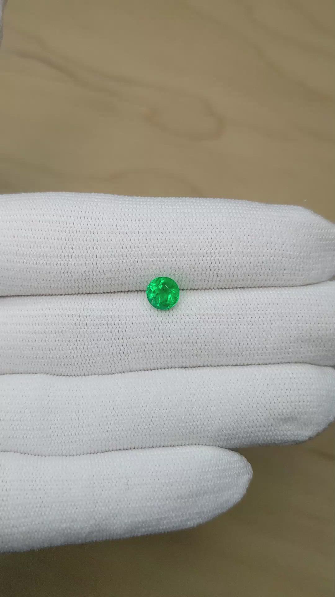 1.08 Ct. Emerald from Colombia Size Video