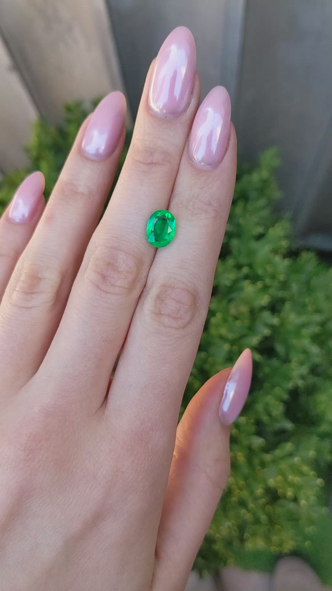 2.20 Ct. Emerald from Colombia Size Video