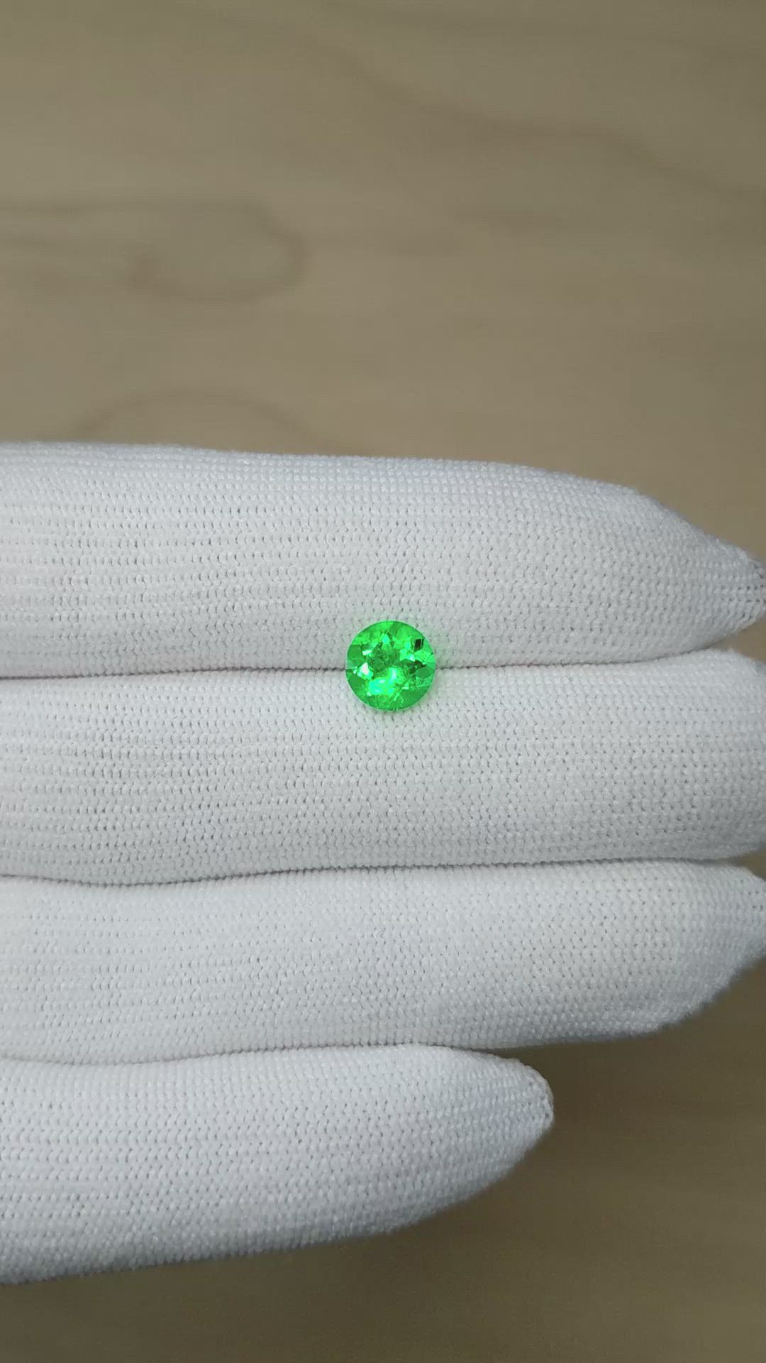 1.24 Ct. Emerald from Colombia Size Video