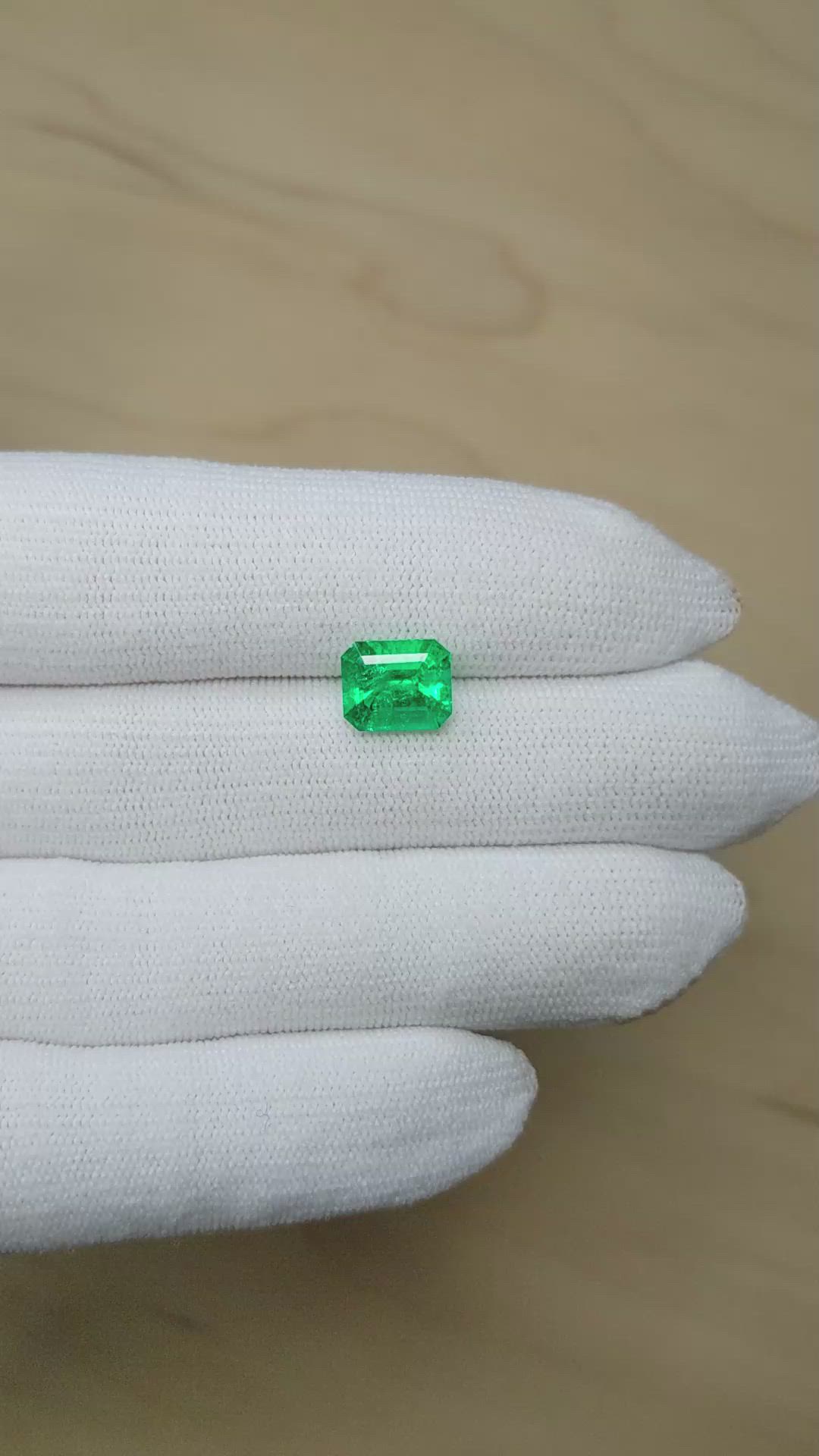 2.53 Ct. Emerald from Colombia Size Video