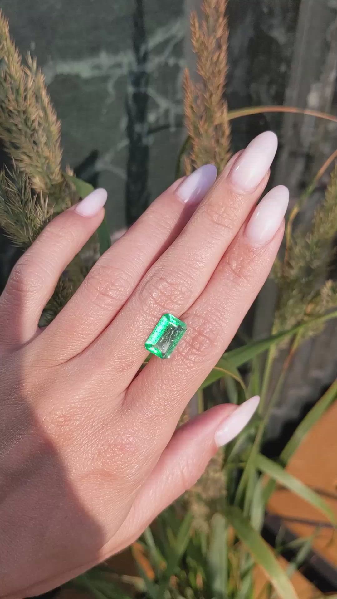 2.55 Ct. Emerald from Colombia Size Video
