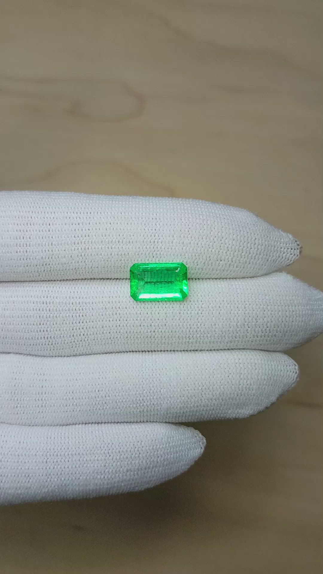 2.55 Ct. Emerald from Colombia Size Video