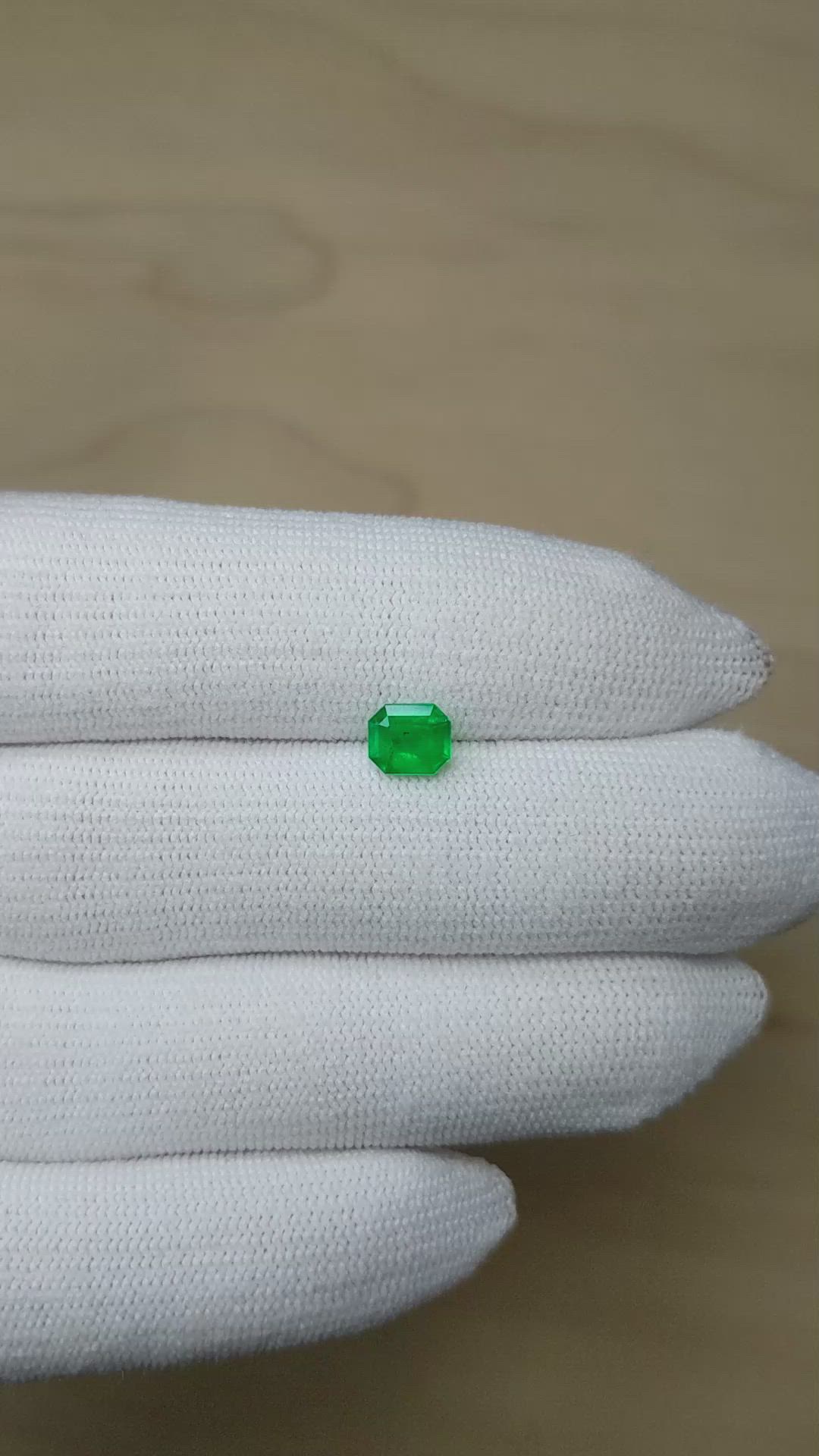 0.84 Ct. Emerald from Colombia Size Video