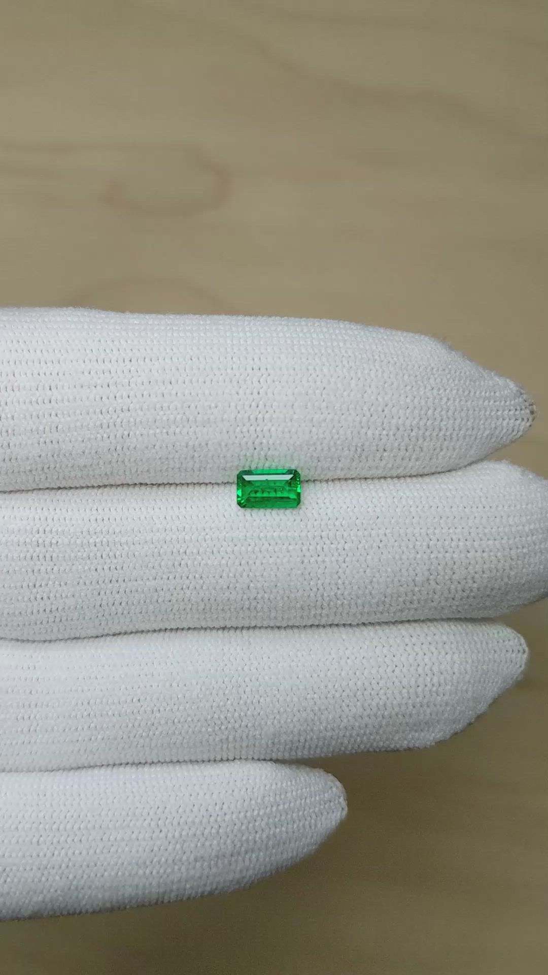 0.53 Ct. Emerald from Colombia Size Video