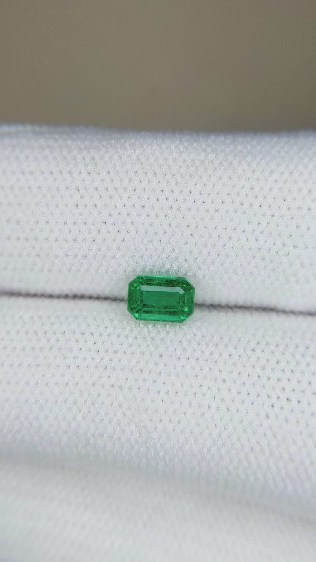 0.61 Ct. Emerald from Zambia Size Video