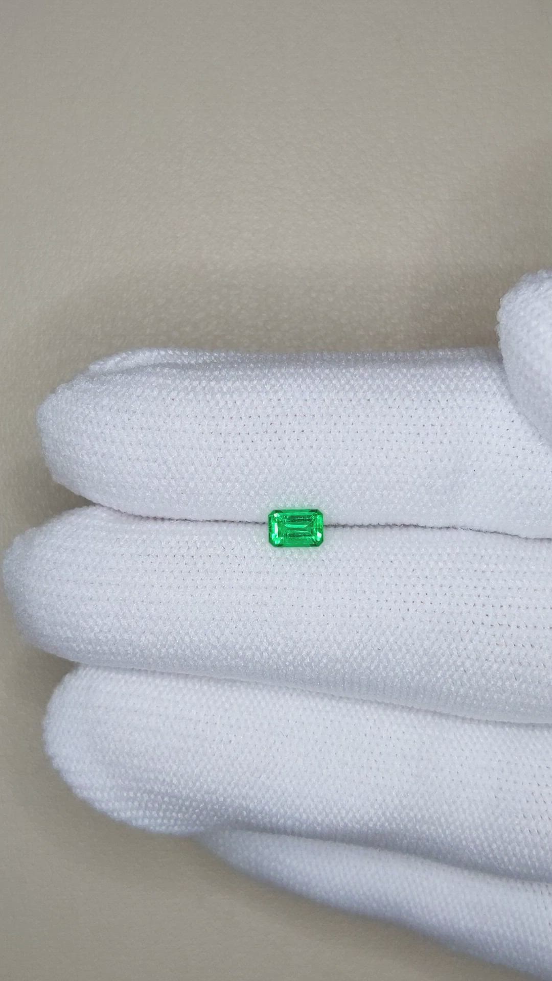 0.30 Ct. Emerald from Zambia Size Video