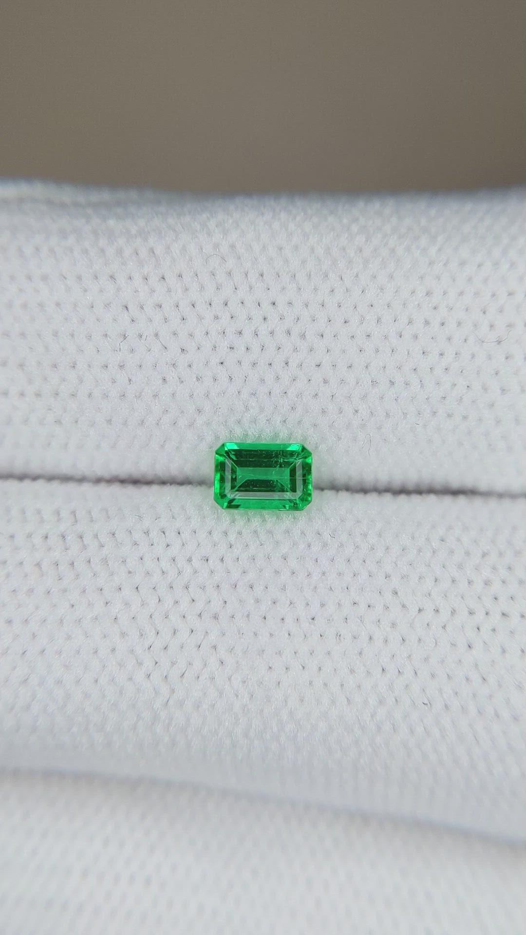 0.30 Ct. Emerald from Zambia Size Video