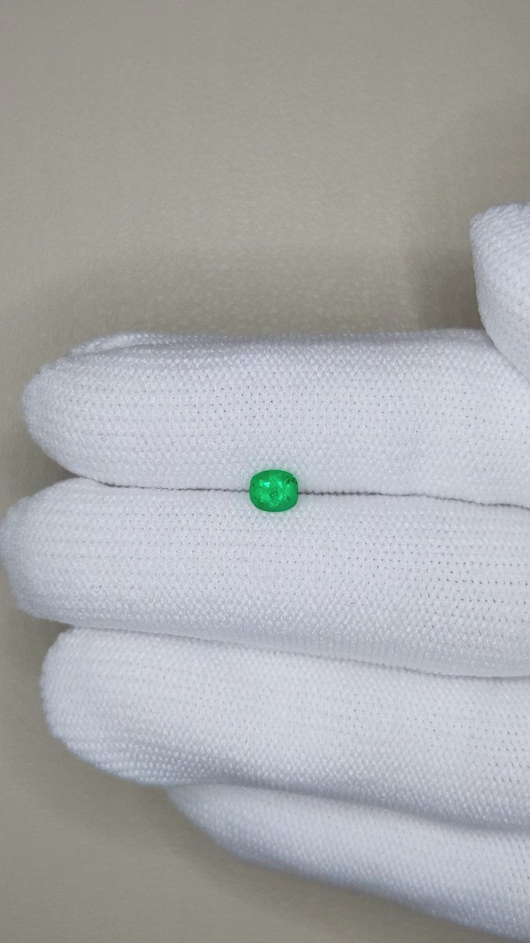0.32 Ct. Emerald from Zambia Size Video