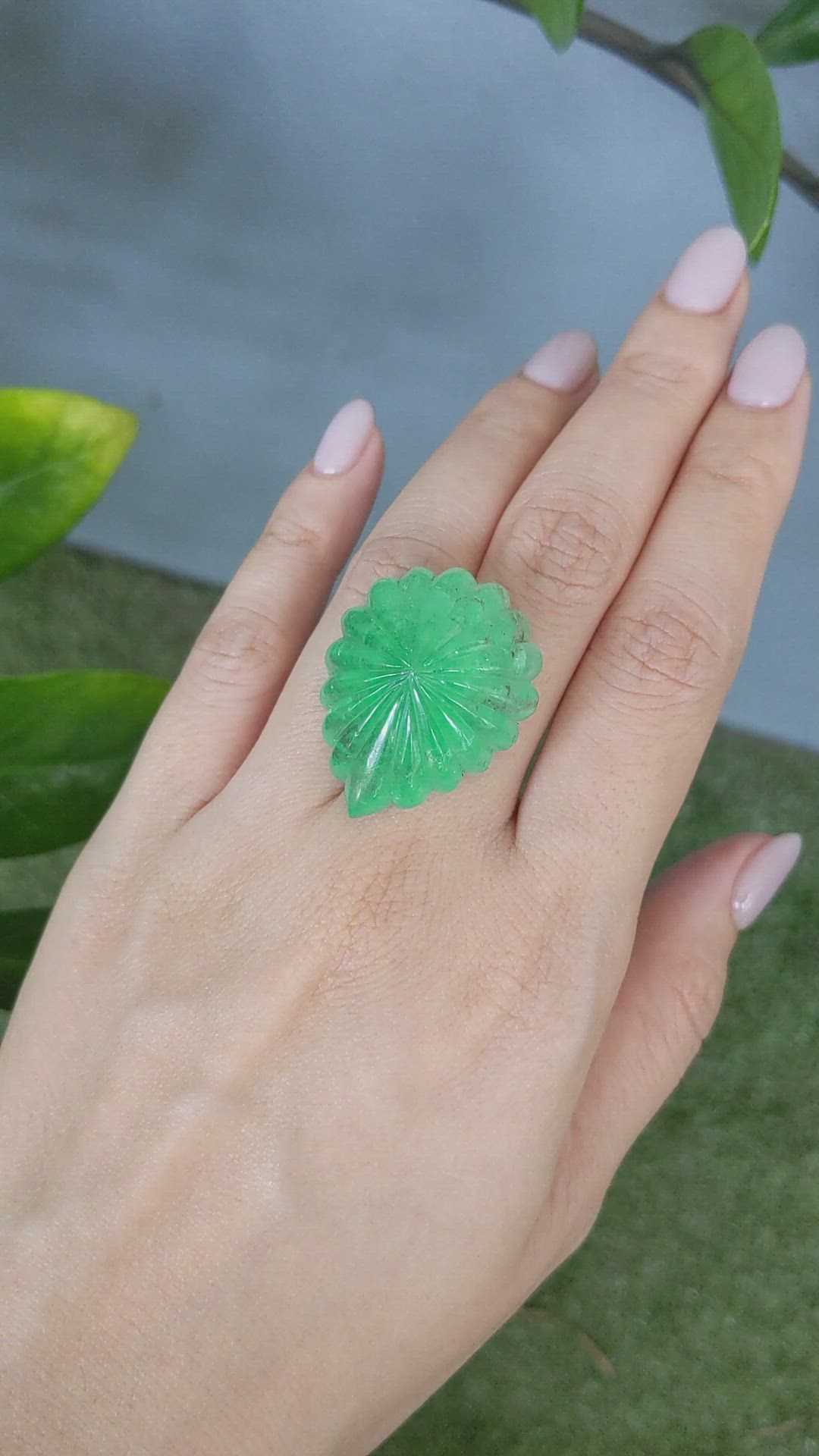 63.92 Ct. Emerald from Zambia Size Video