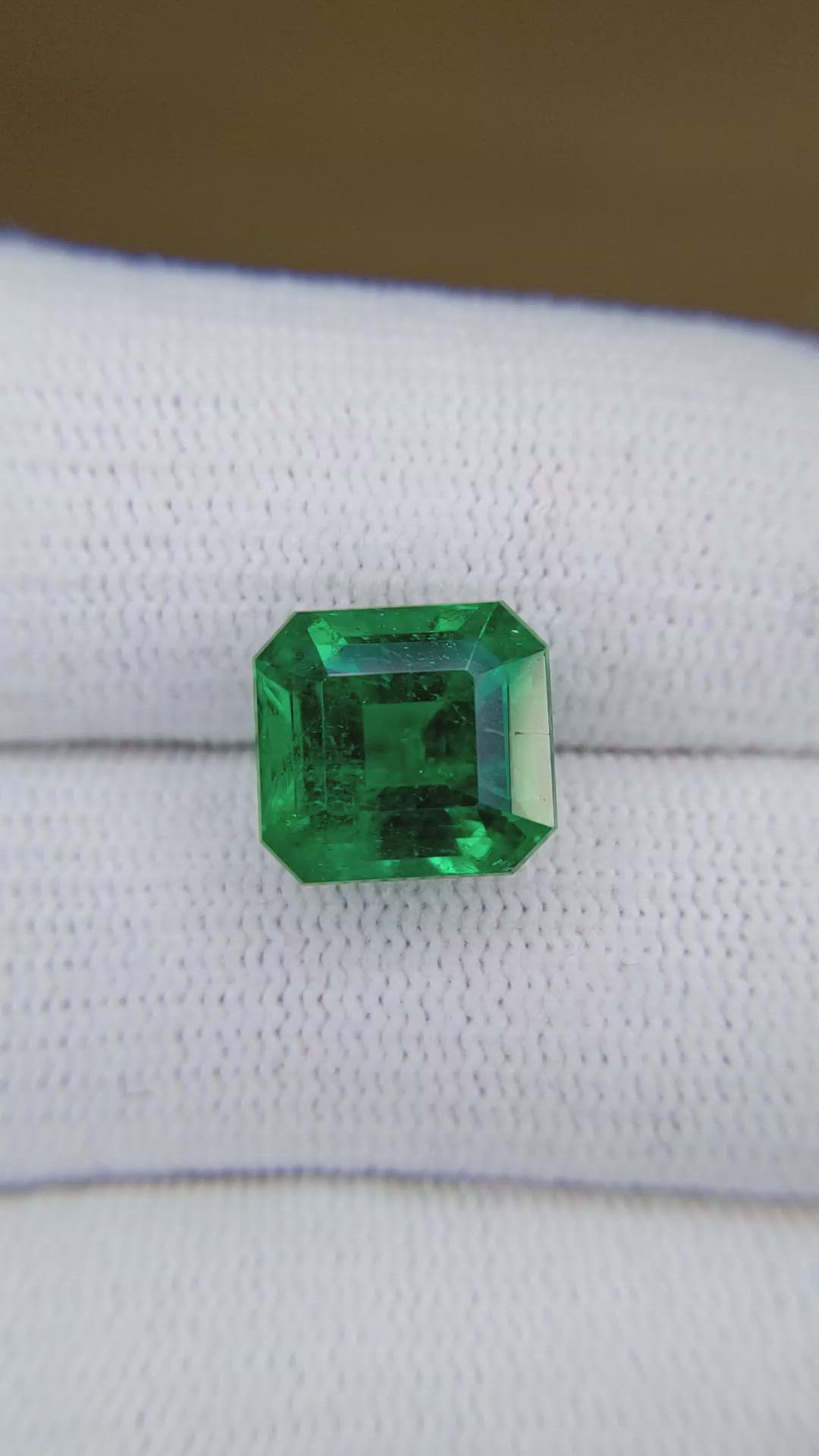 5.62 Ct. Emerald from Colombia Size Video