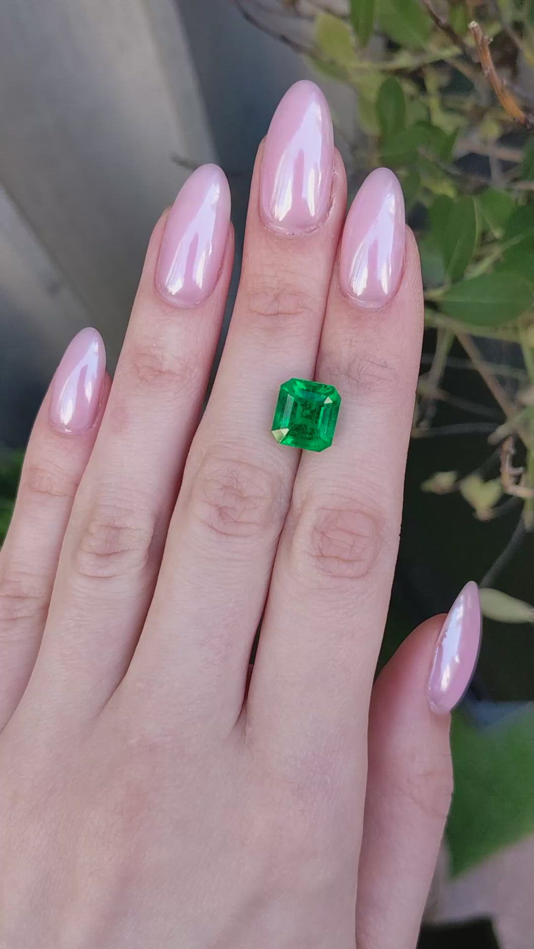 5.62 Ct. Emerald from Colombia Size Video