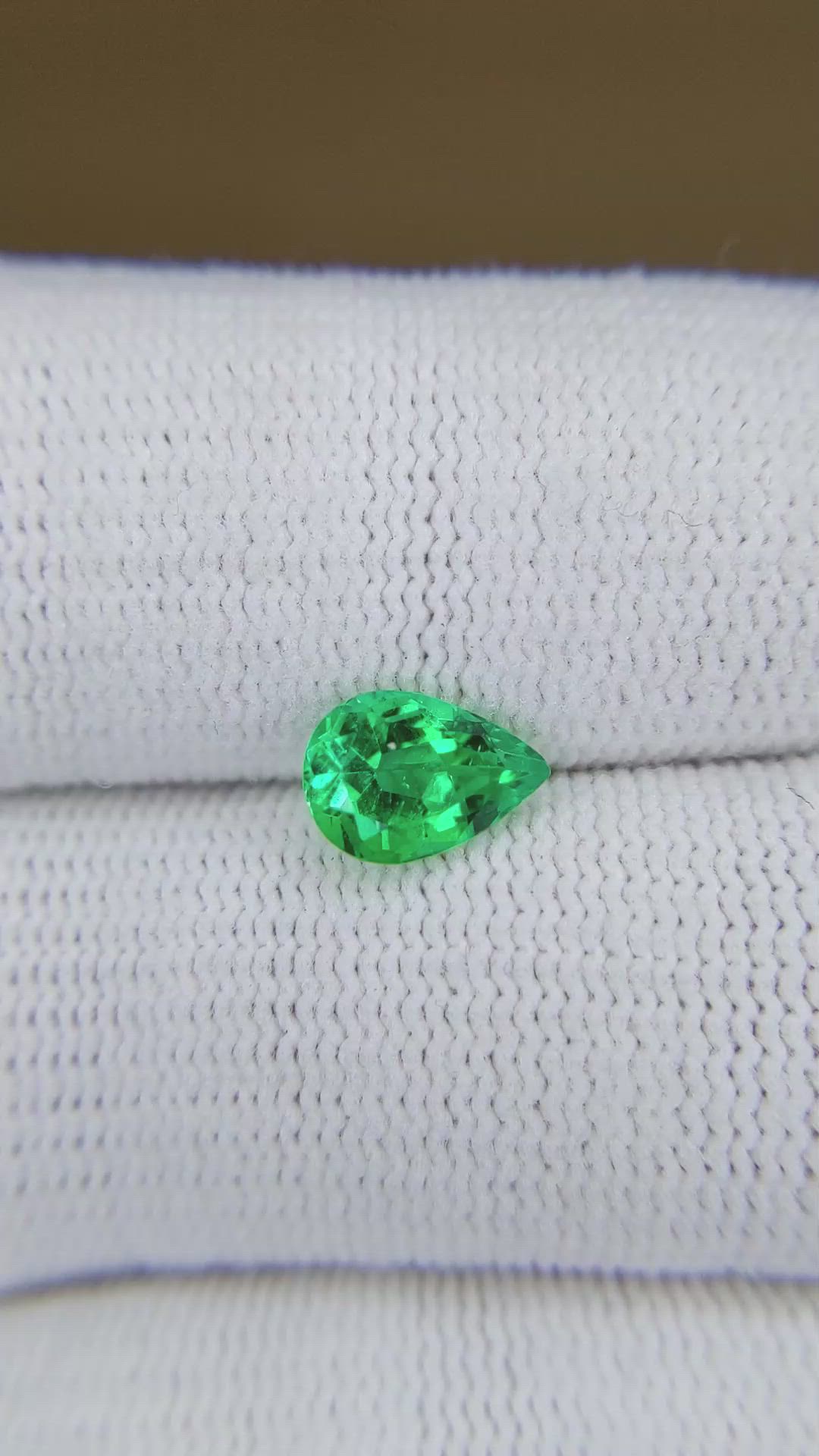 1.03 Ct. Emerald from Colombia Size Video