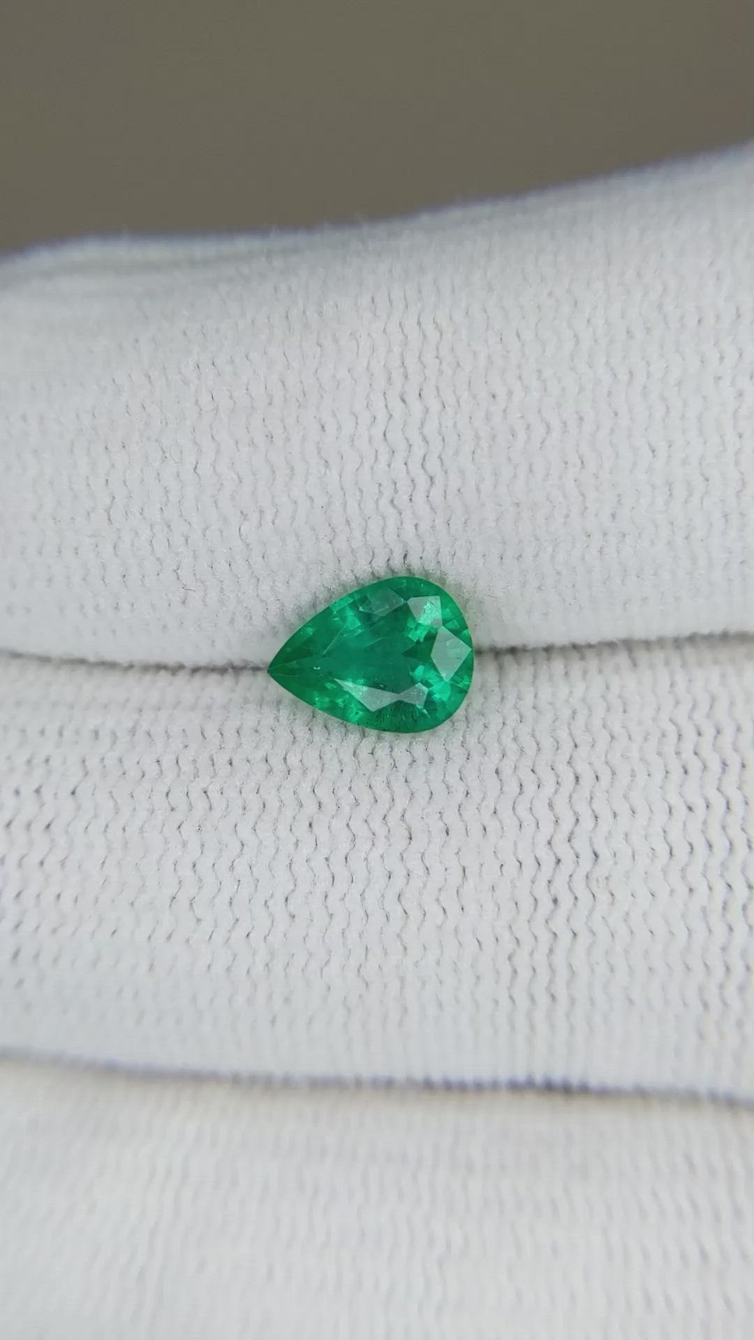 1.01 Ct. Emerald from Zambia Size Video