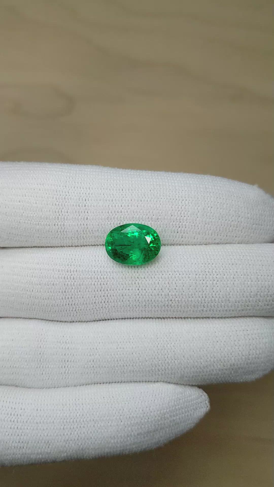 5.60 Ct. Emerald from Zambia Size Video