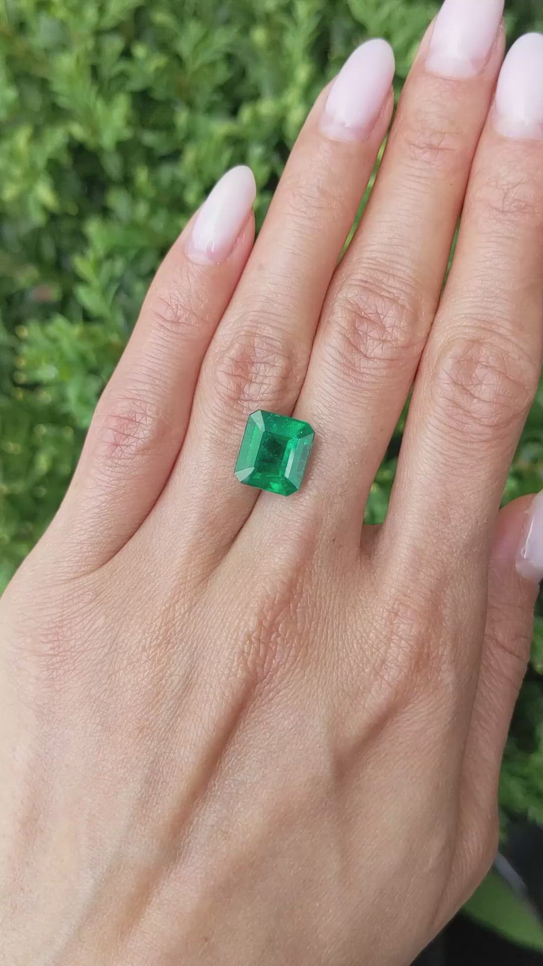 5.25 Ct. Emerald from Zambia Size Video