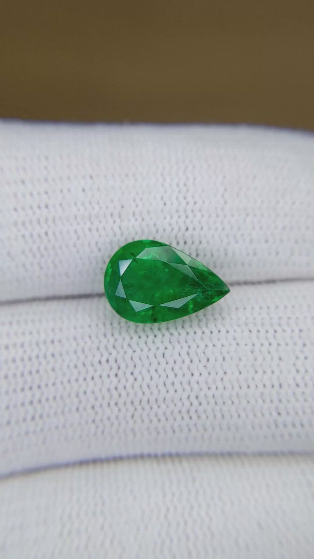 3.23 Ct. Emerald from Zambia Size Video