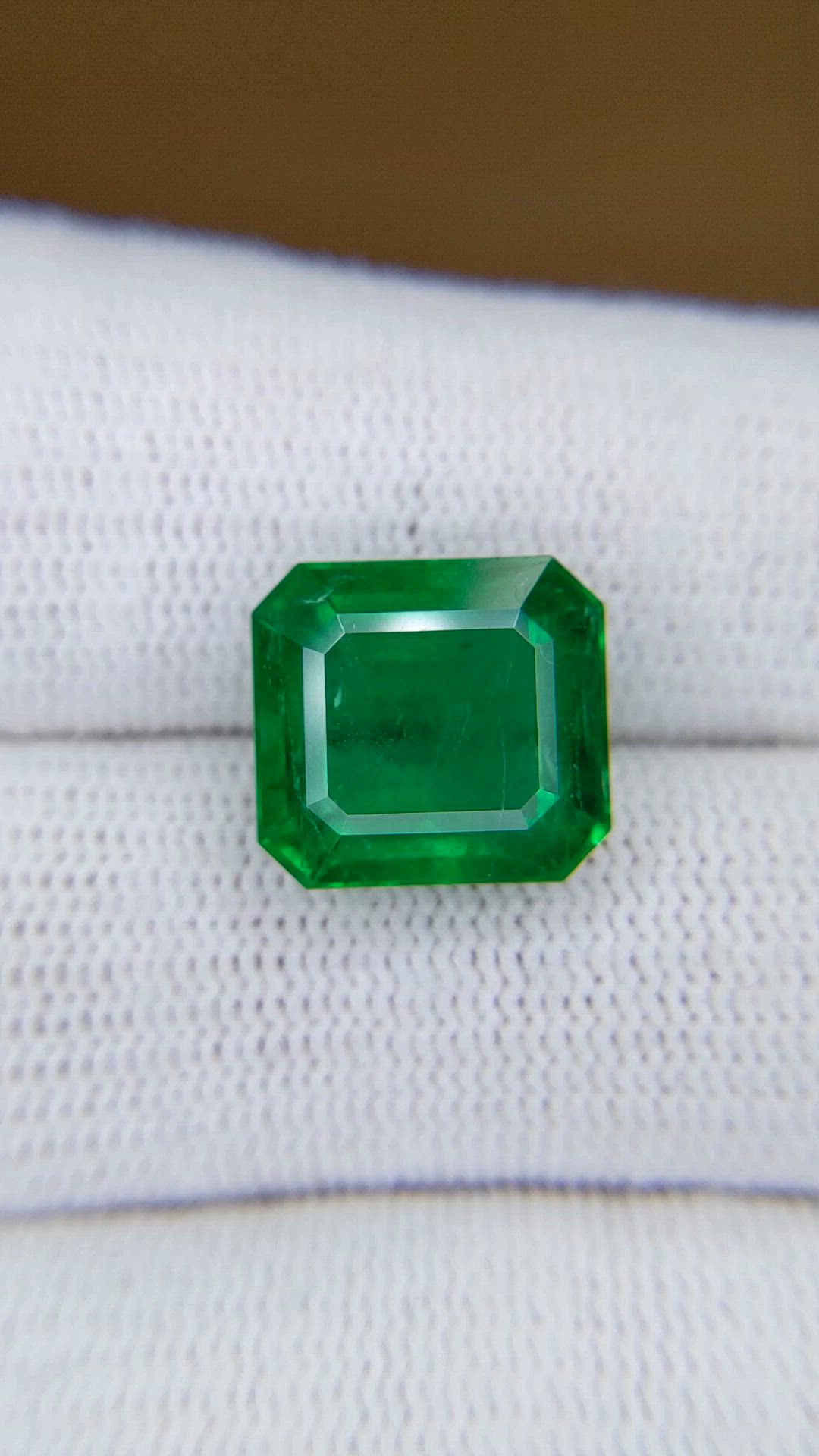 7.41 Ct. Emerald from Zambia Size Video