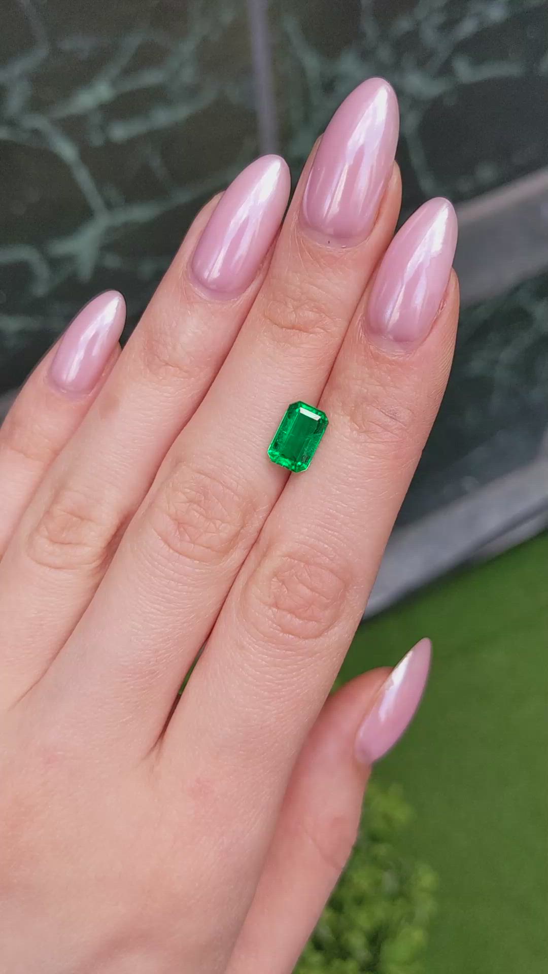 1.86 Ct. Emerald from Colombia - Muzo Size Video
