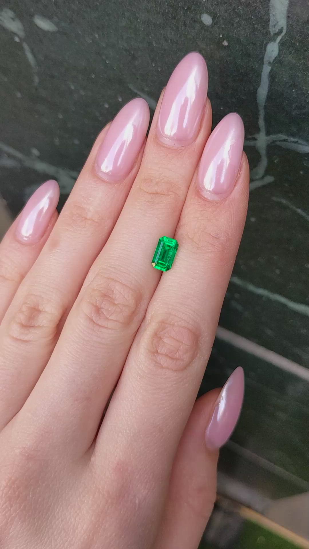 1.25 Ct. Emerald from Colombia - Muzo Size Video