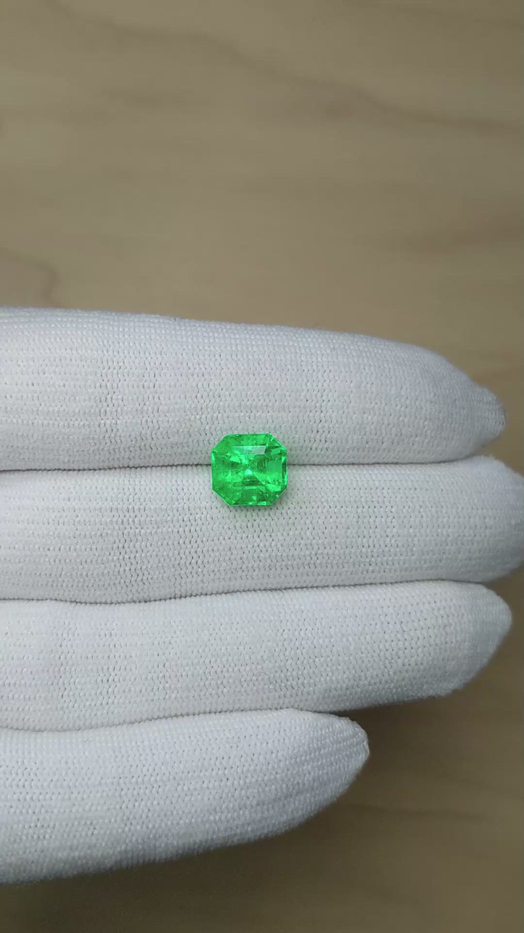 3.96 Ct. Emerald from Colombia - Muzo Size Video