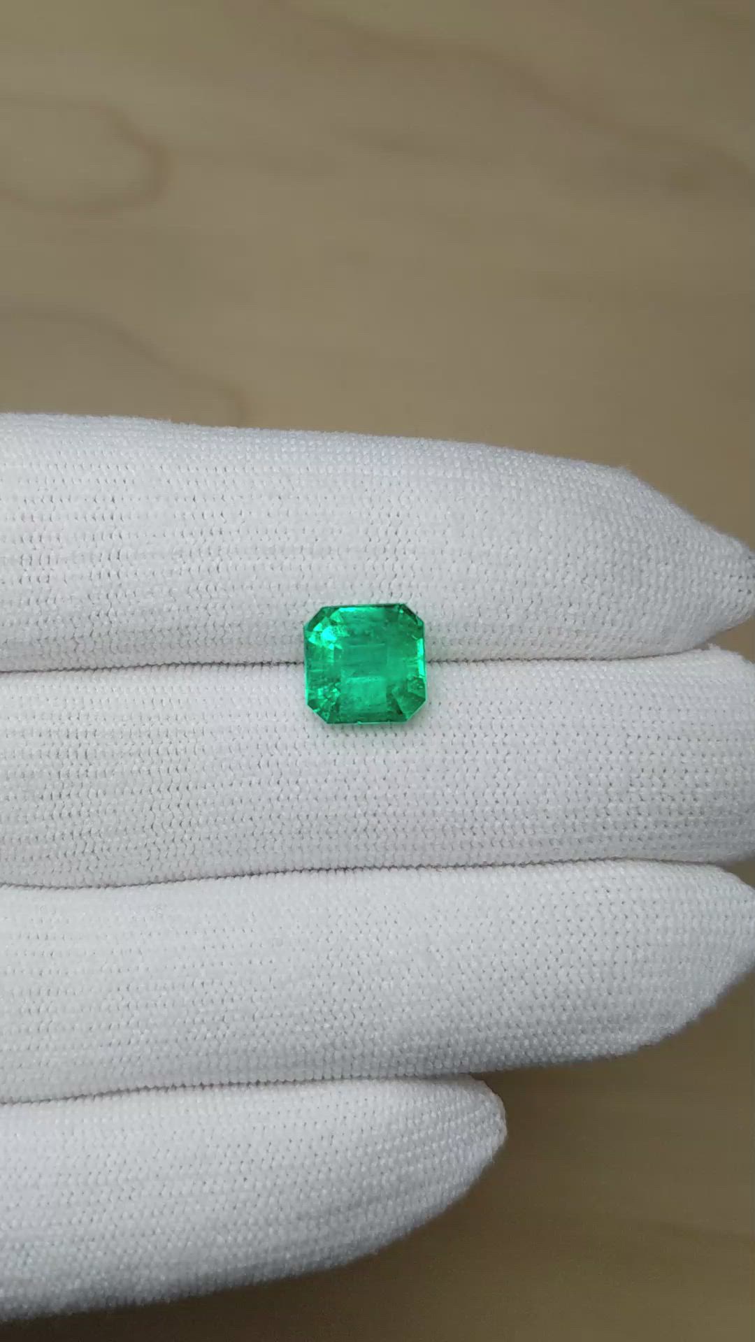 3.34 Ct. Emerald from Colombia - Muzo Size Video
