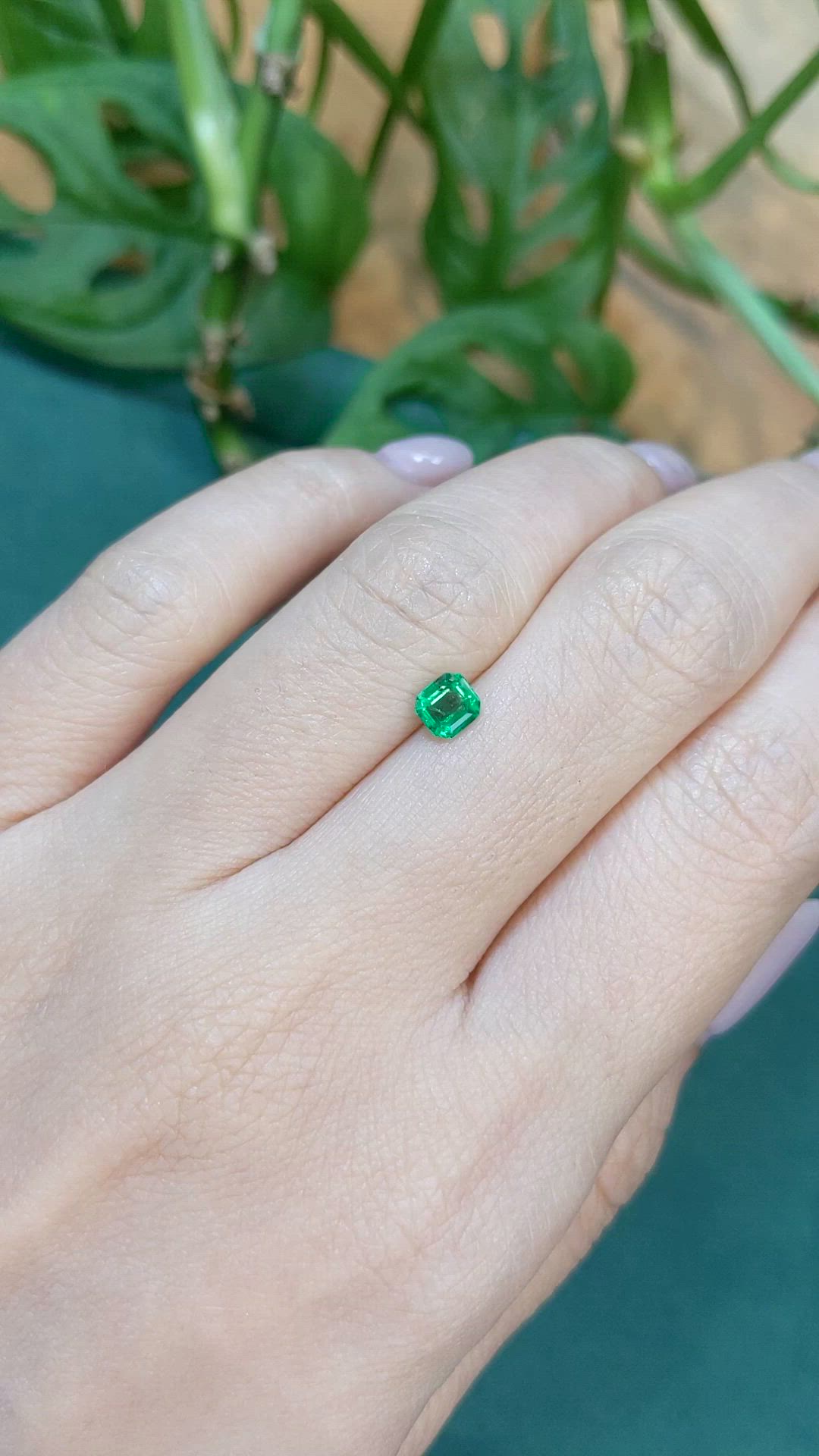 0.39 Ct. Emerald from Colombia Size Video