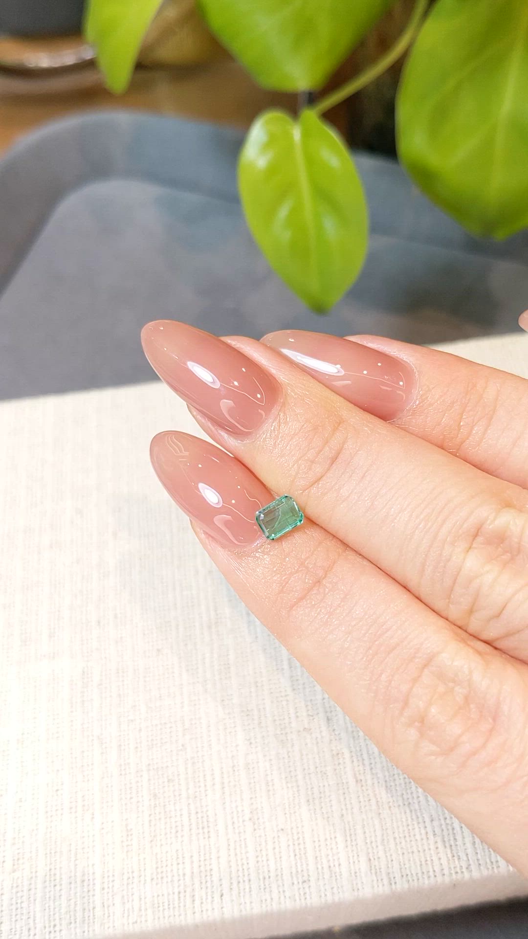 0.42 Ct. Emerald from Colombia Size Video