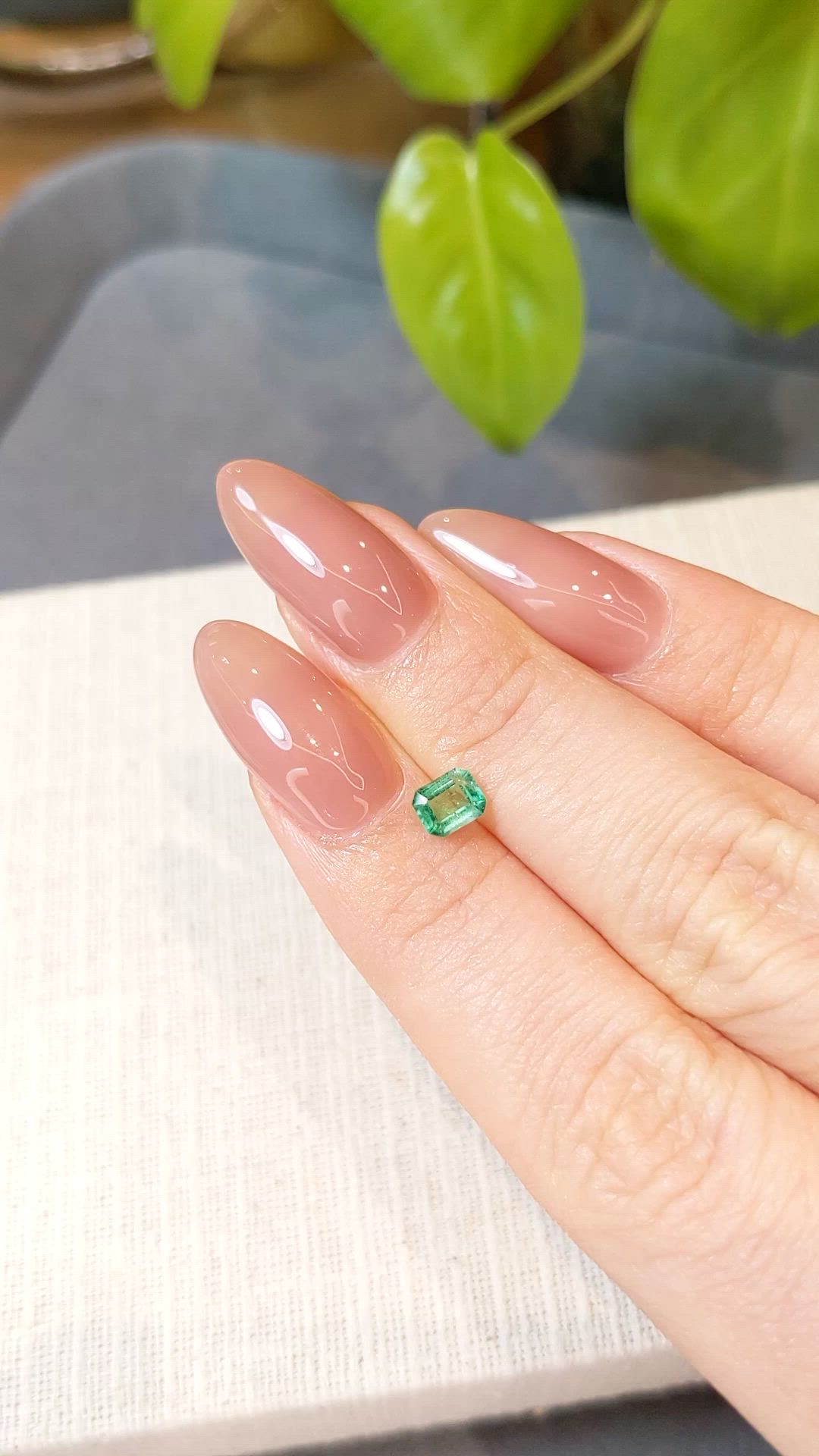 0.45 Ct. Emerald from Colombia Size Video
