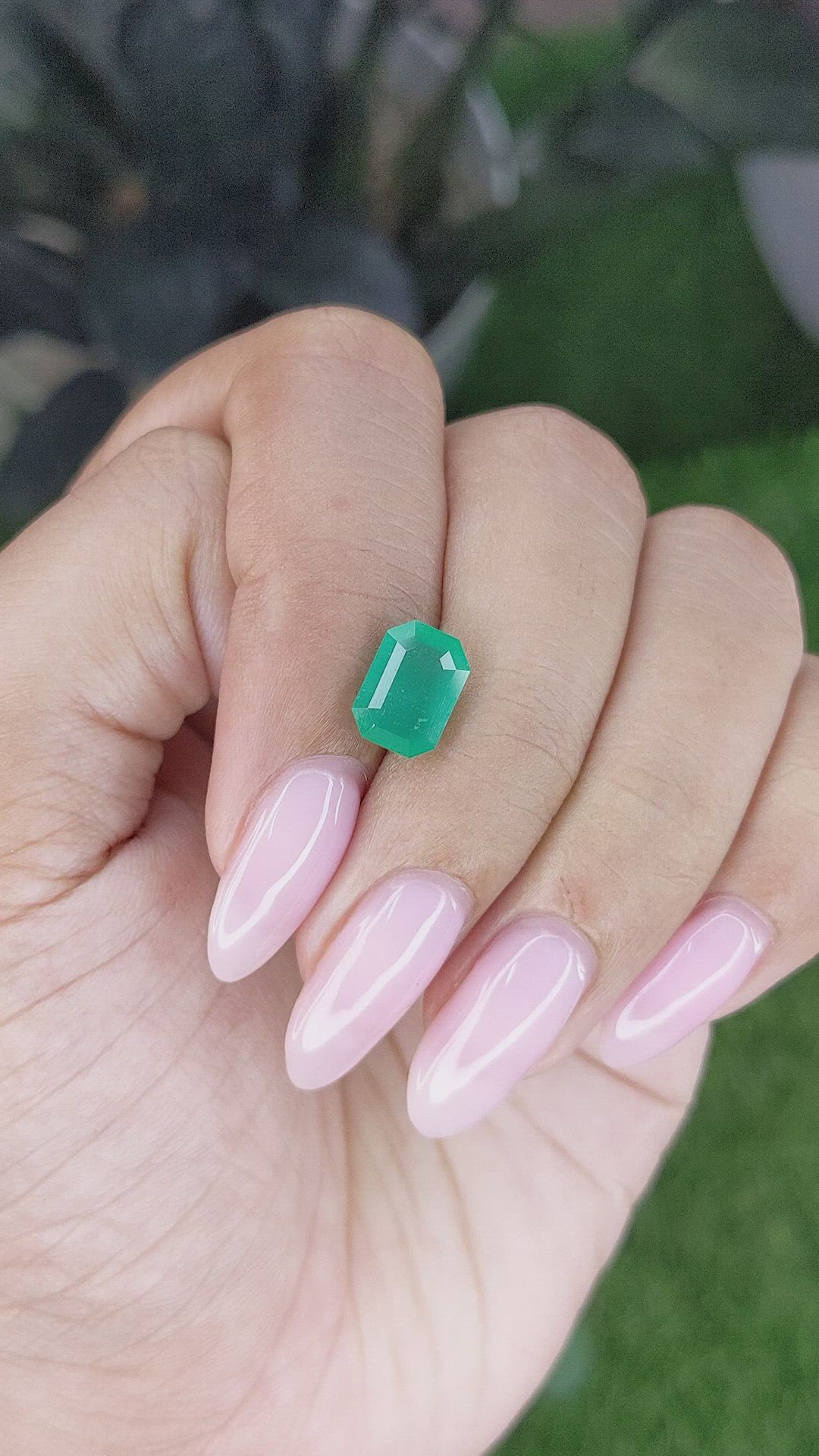 1.93 Ct. Emerald from Zambia Size Video