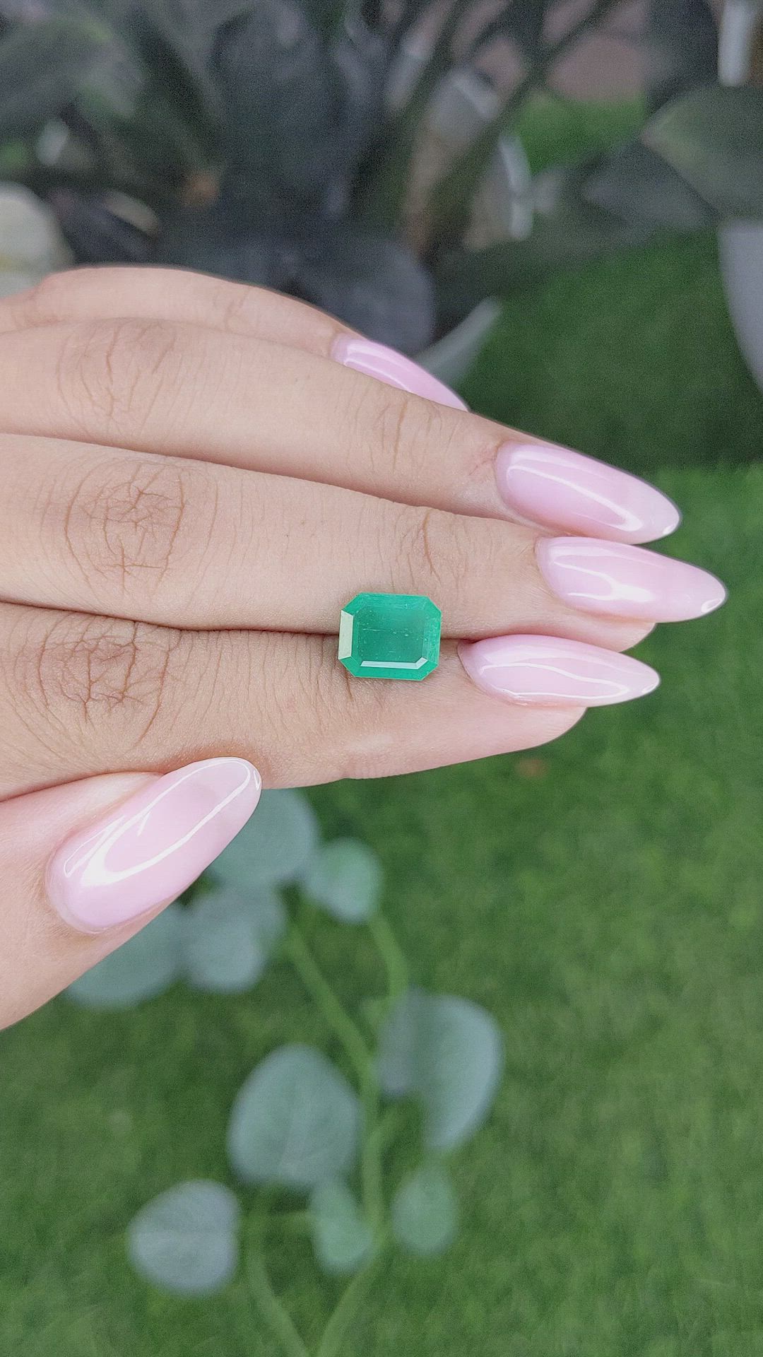 1.86 Ct. Emerald from Zambia Size Video