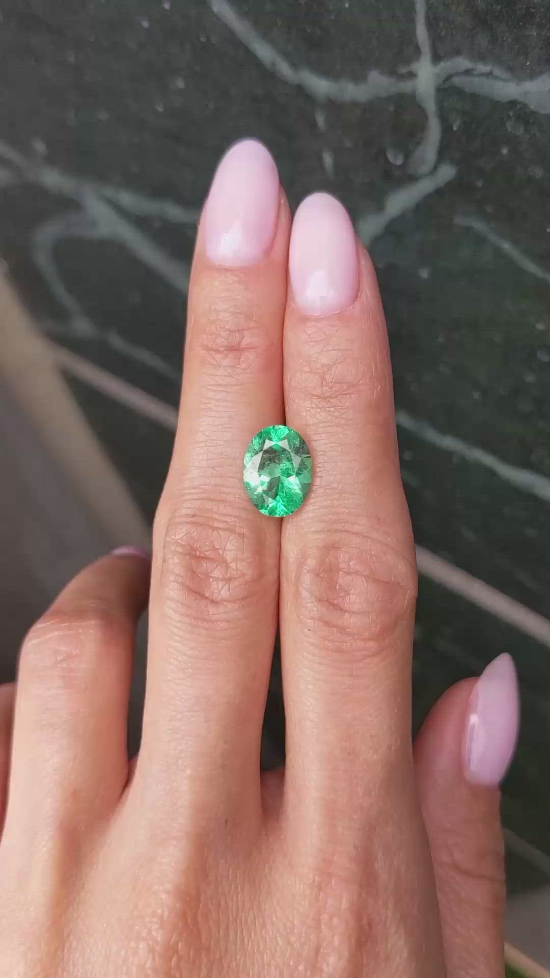 2.83 Ct. Emerald from Colombia Size Video