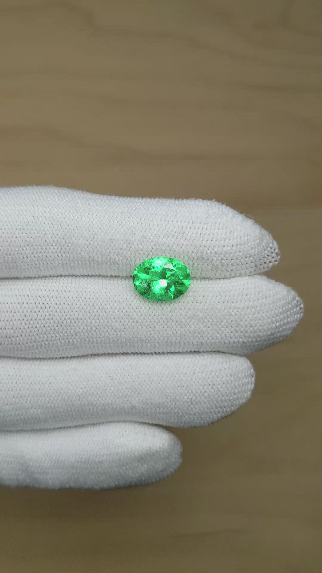 2.83 Ct. Emerald from Colombia Size Video
