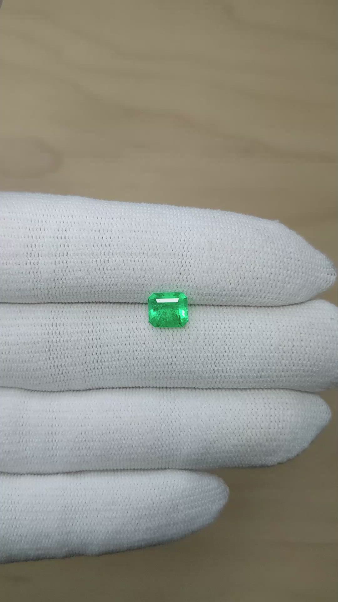 1.30 Ct. Emerald from Colombia Size Video