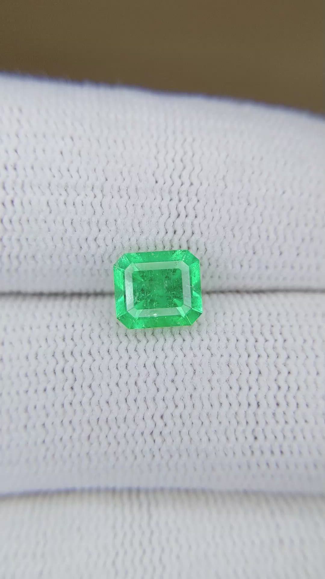 1.30 Ct. Emerald from Colombia Size Video