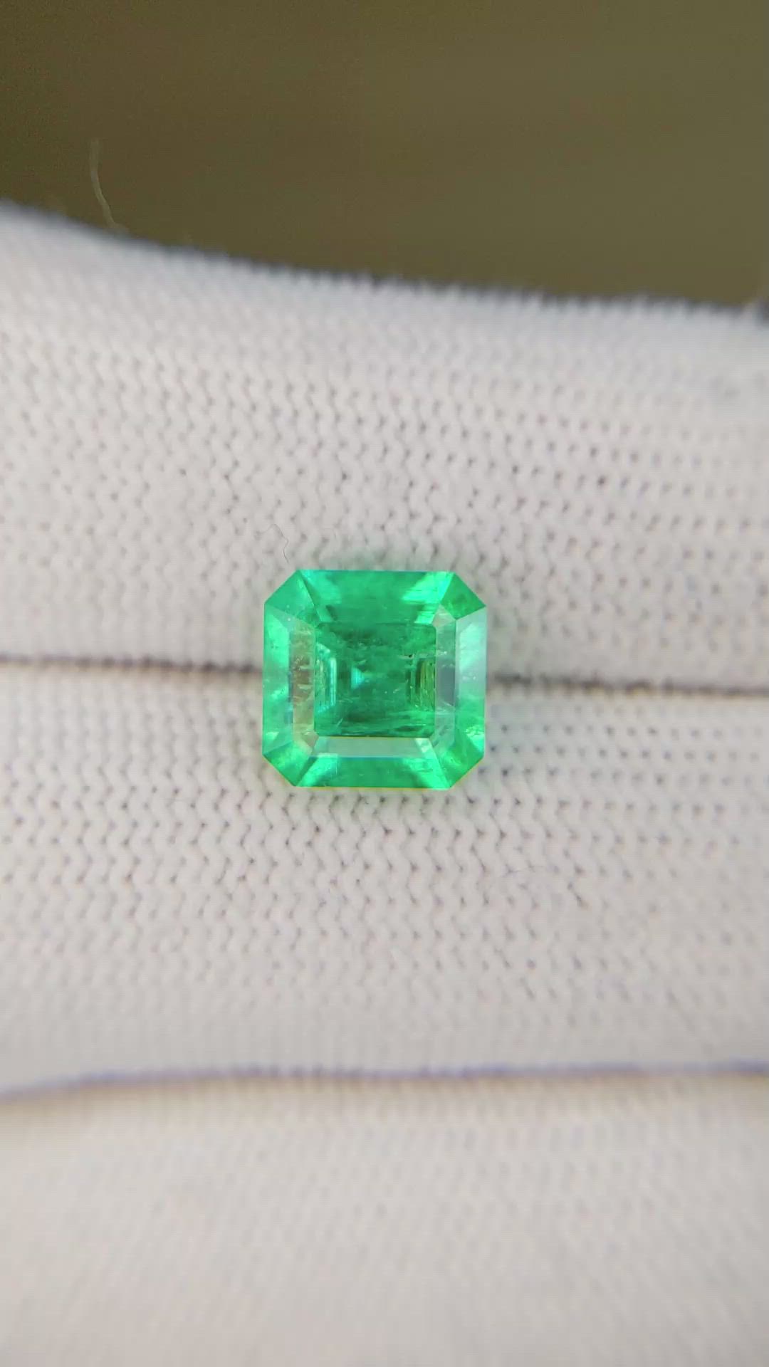 2.71 Ct. Emerald from Colombia Size Video