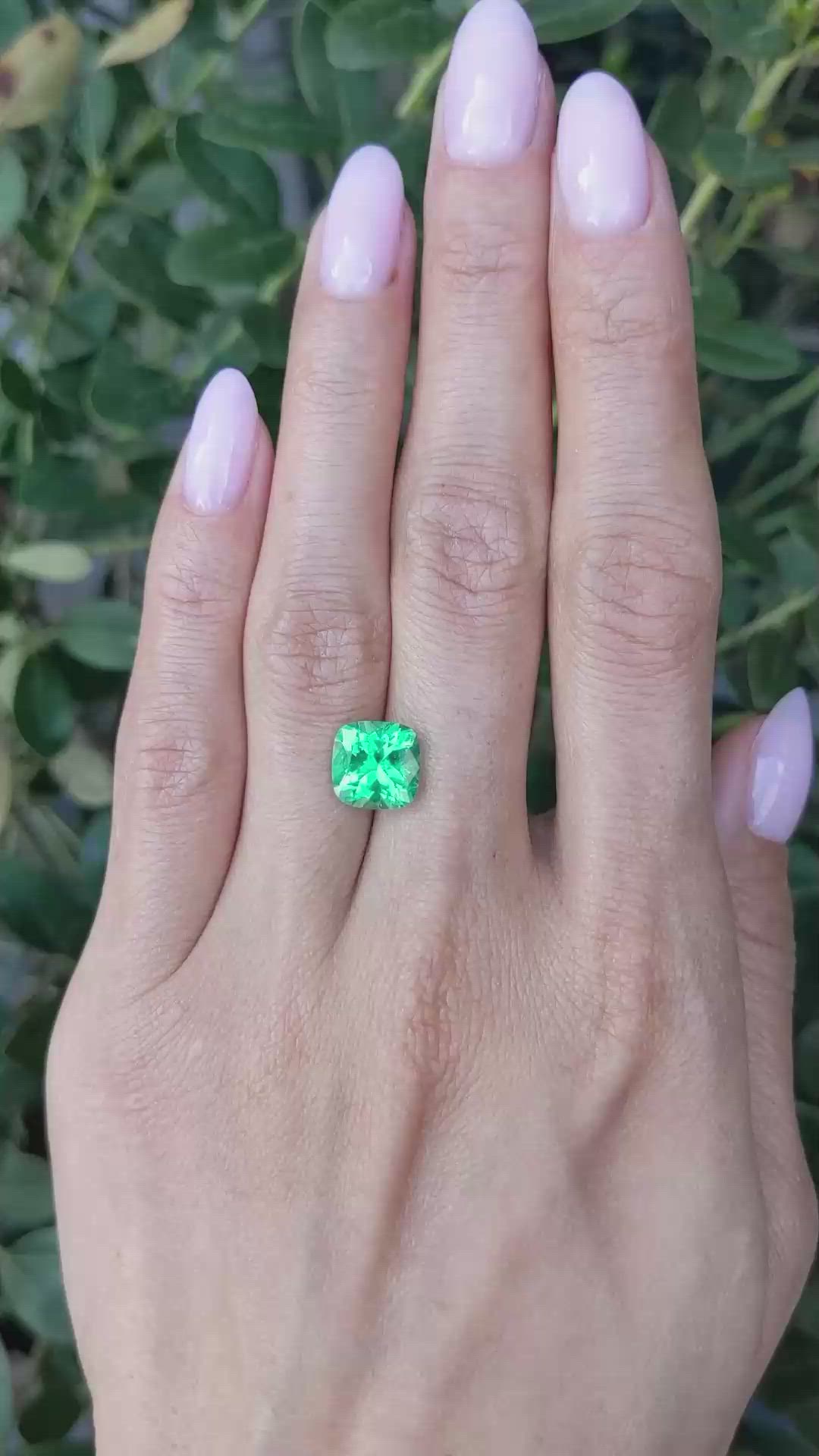 2.72 Ct. Emerald from Colombia Size Video
