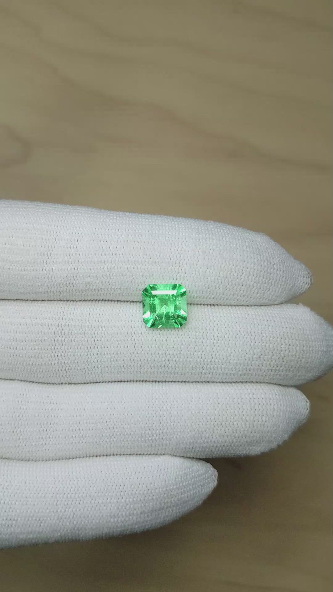2.72 Ct. Emerald from Colombia Size Video