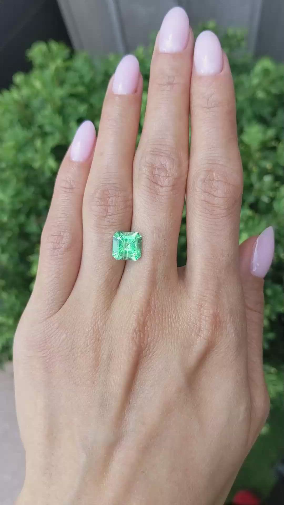 2.72 Ct. Emerald from Colombia Size Video