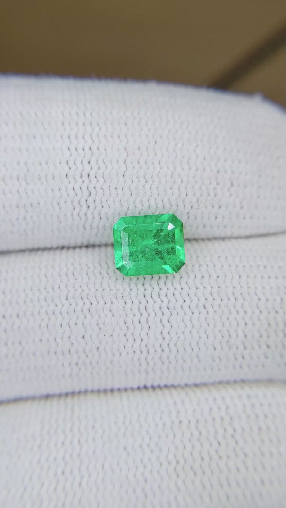 1.25 Ct. Emerald from Colombia Size Video