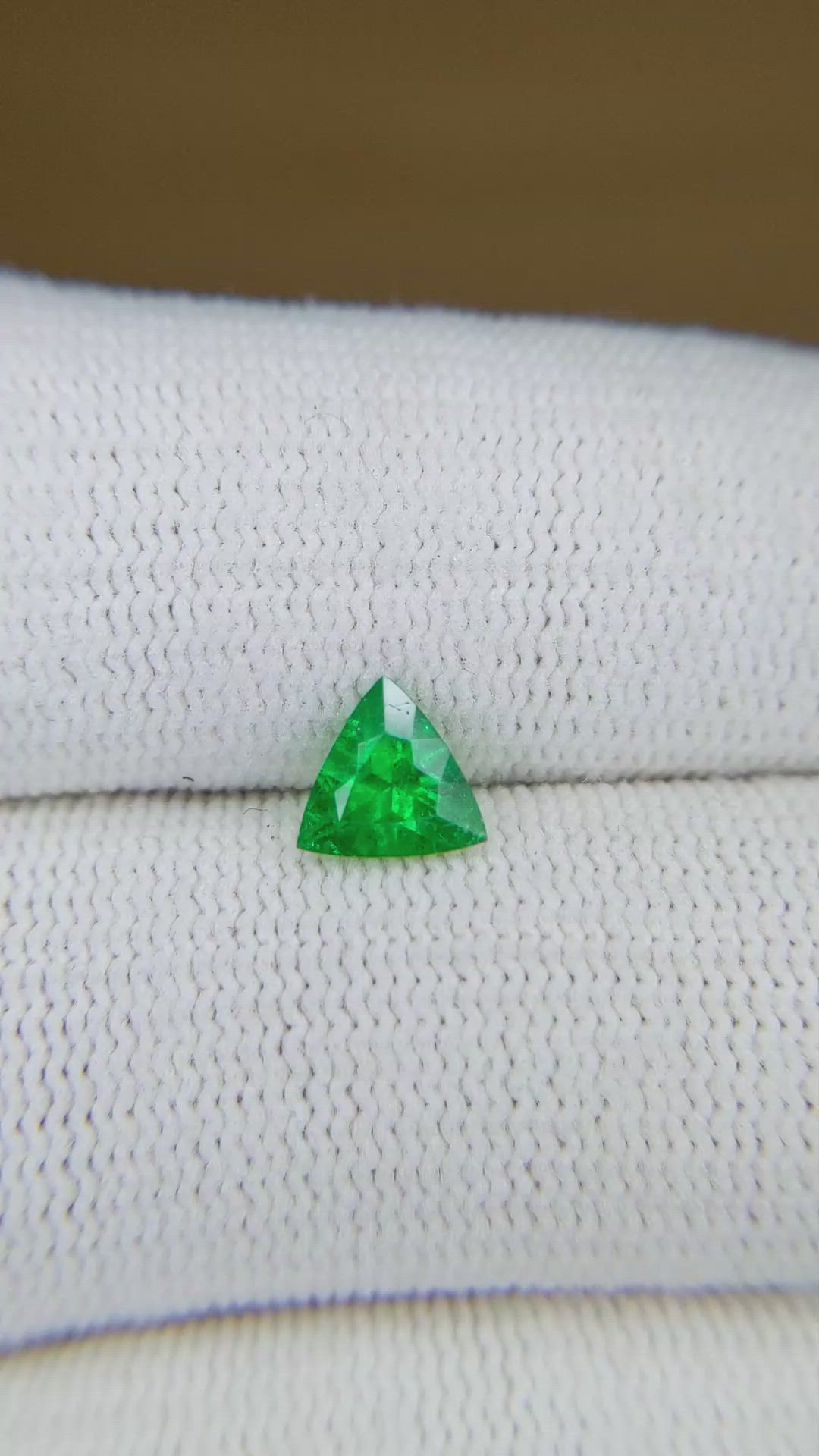 0.54 Ct. Emerald from Colombia Size Video