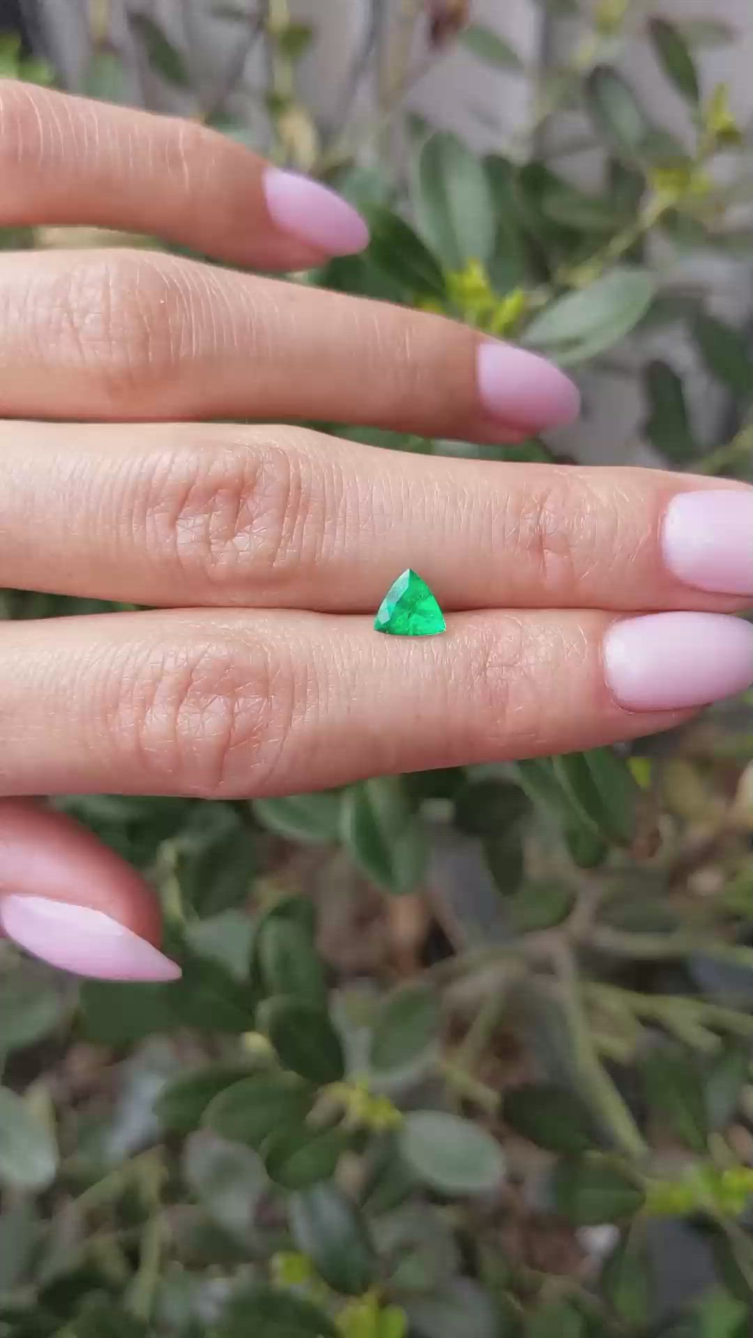 0.61 Ct. Emerald from Colombia Size Video