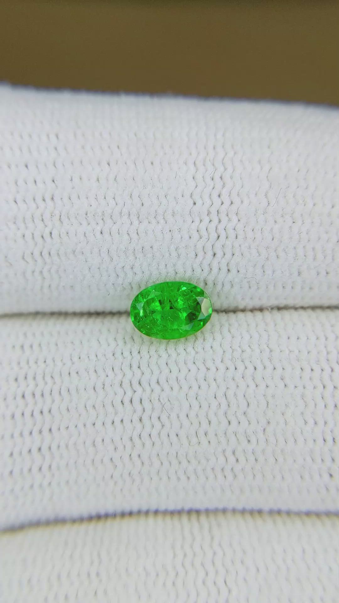 0.63 Ct. Emerald from Zambia Size Video